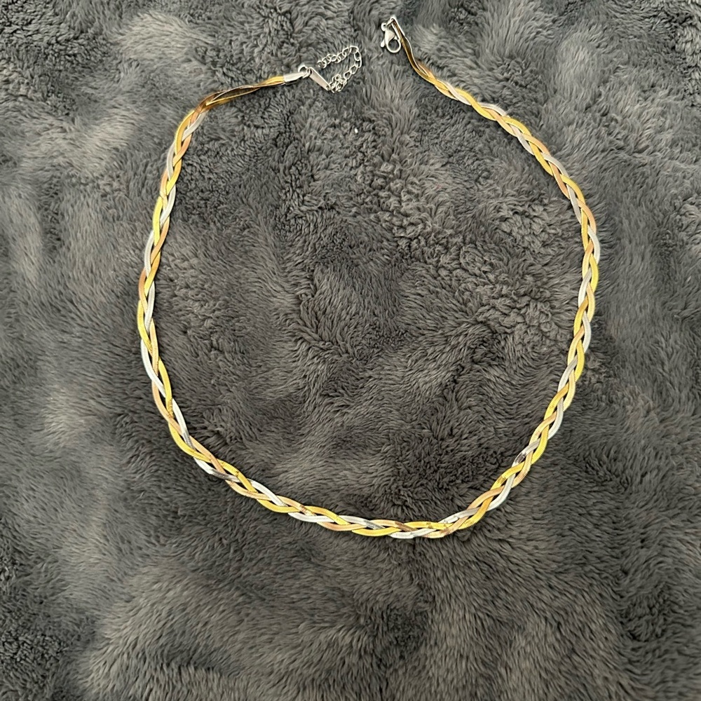Elegant Gold and Silver Women's Necklace